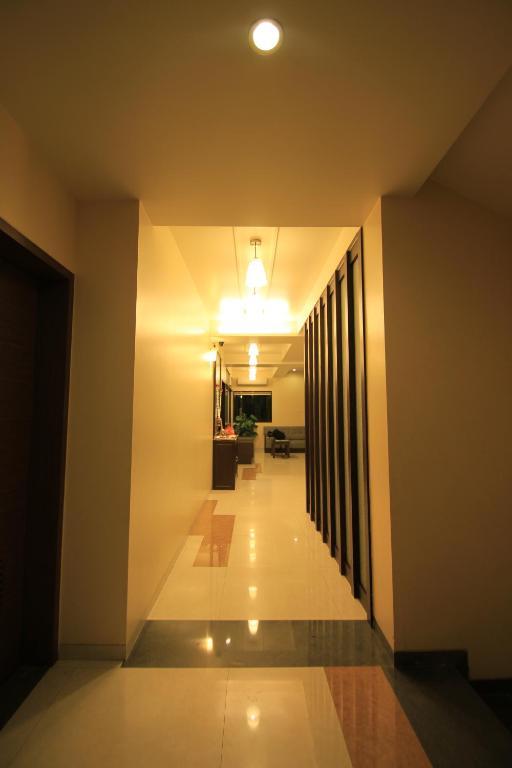 Hotel Sai Smaran Shirdi Buitenkant foto